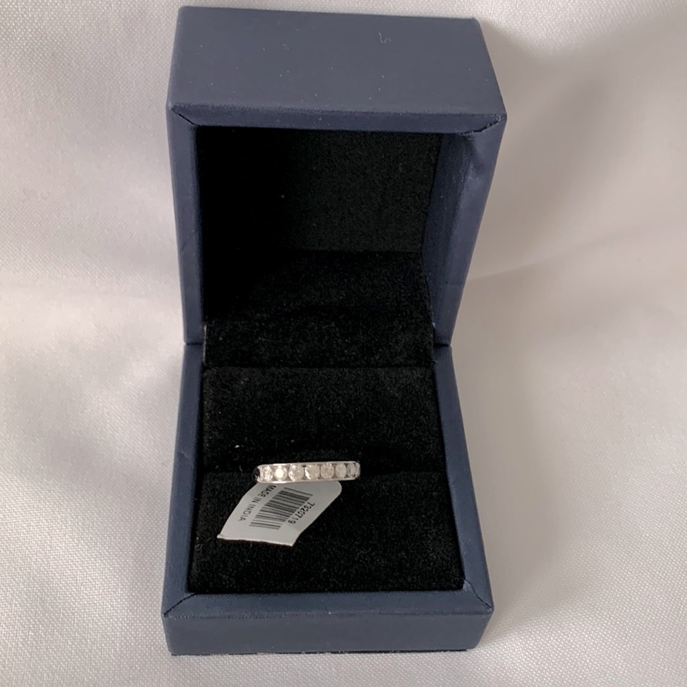 10k white gold diamond ring